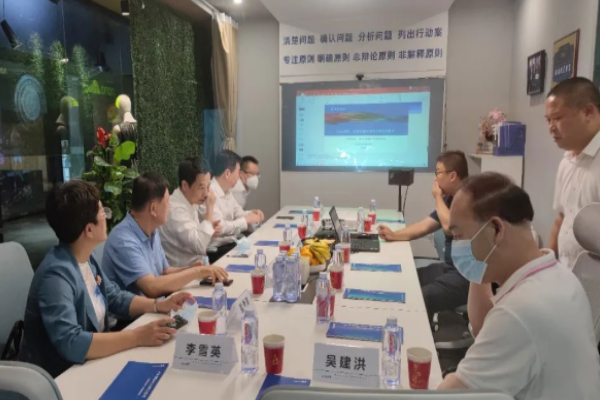 福建莆田市人大常委會蘇永革主任一行蒞臨光子晶體科技參觀交流