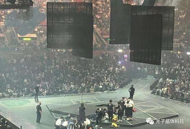香港紅磡體育館LED屏幕突發(fā)掉落事故，舞臺(tái)舞美顯示屏產(chǎn)品更迭迫在眉睫