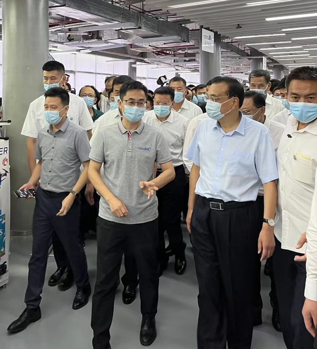 克強總理在光子晶體科技的分分秒秒