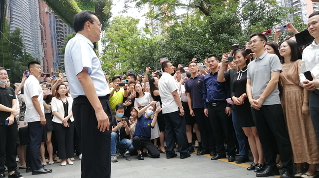 克強總理在光子晶體科技的分分秒秒