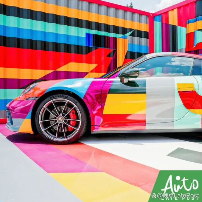 面對(duì)內(nèi)卷的中國(guó)市場(chǎng)，保時(shí)捷說(shuō)，新能源豪華車還沒(méi)有贏家