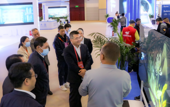 光子透明芯片顯示技術備受關注 光子晶體科技迎來APEC技展會開門紅