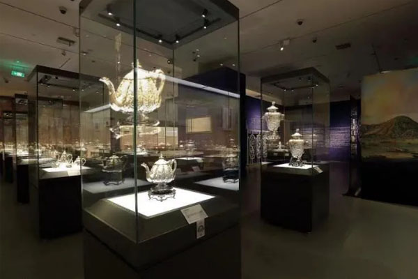 光子AR展柜震撼來襲，引領展柜行業(yè)升級