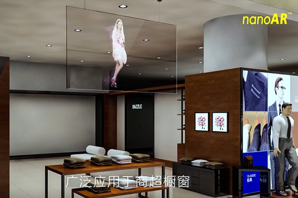 透明顯示屏打破櫥窗廣告運(yùn)營困局，提升零售門店品牌度