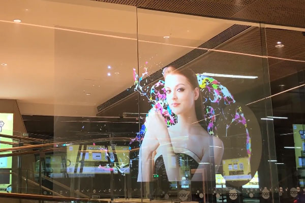 光子芯片透明屏nanoAR?，把廣告做到每一個商場的入口