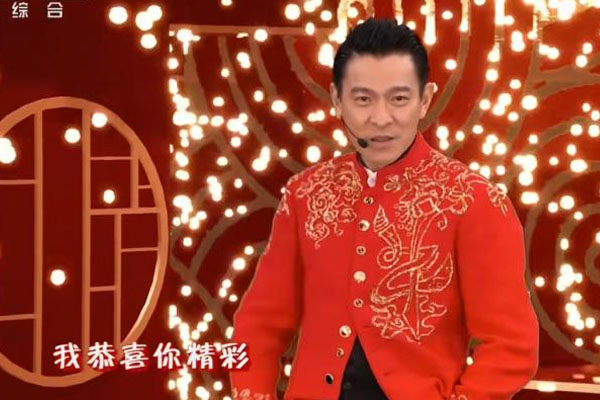 玻璃秒變高清亮麗顯示大屏，光子透明芯片顯示技術(shù)的“膜”法力量