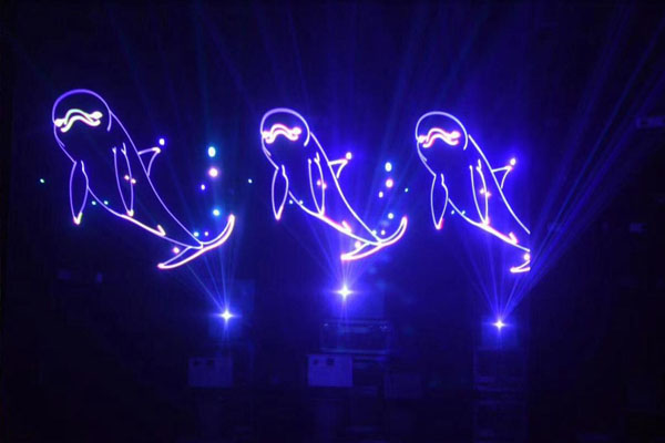 水幕投影技術(shù)的應(yīng)用特點(diǎn)和效果